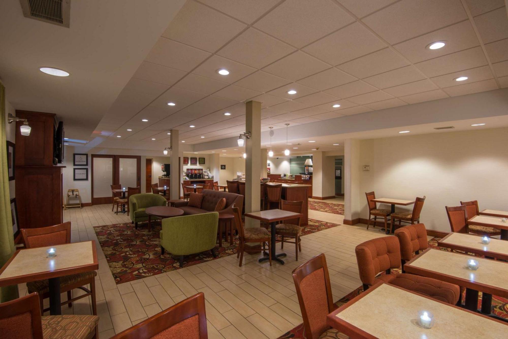 Hampton Inn Уайт Ривър Джънкшън Екстериор снимка